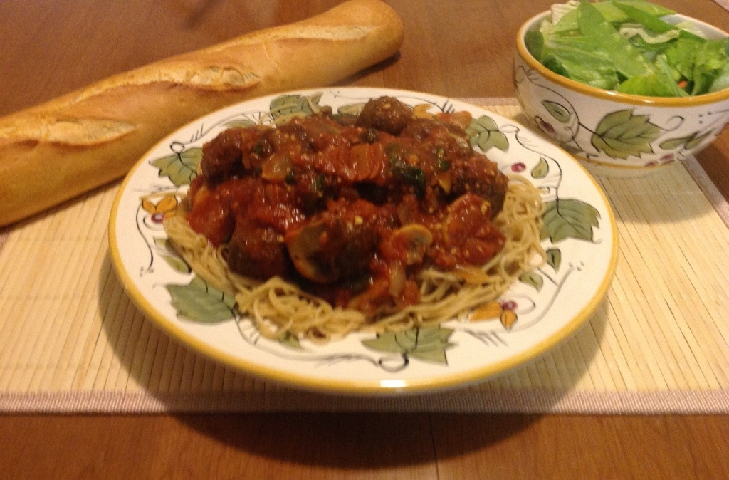Home-made-meatballs-and-pasta-sauce.jpg